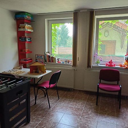 Dom V Zahrade Hotell Podhájska Exteriör bild